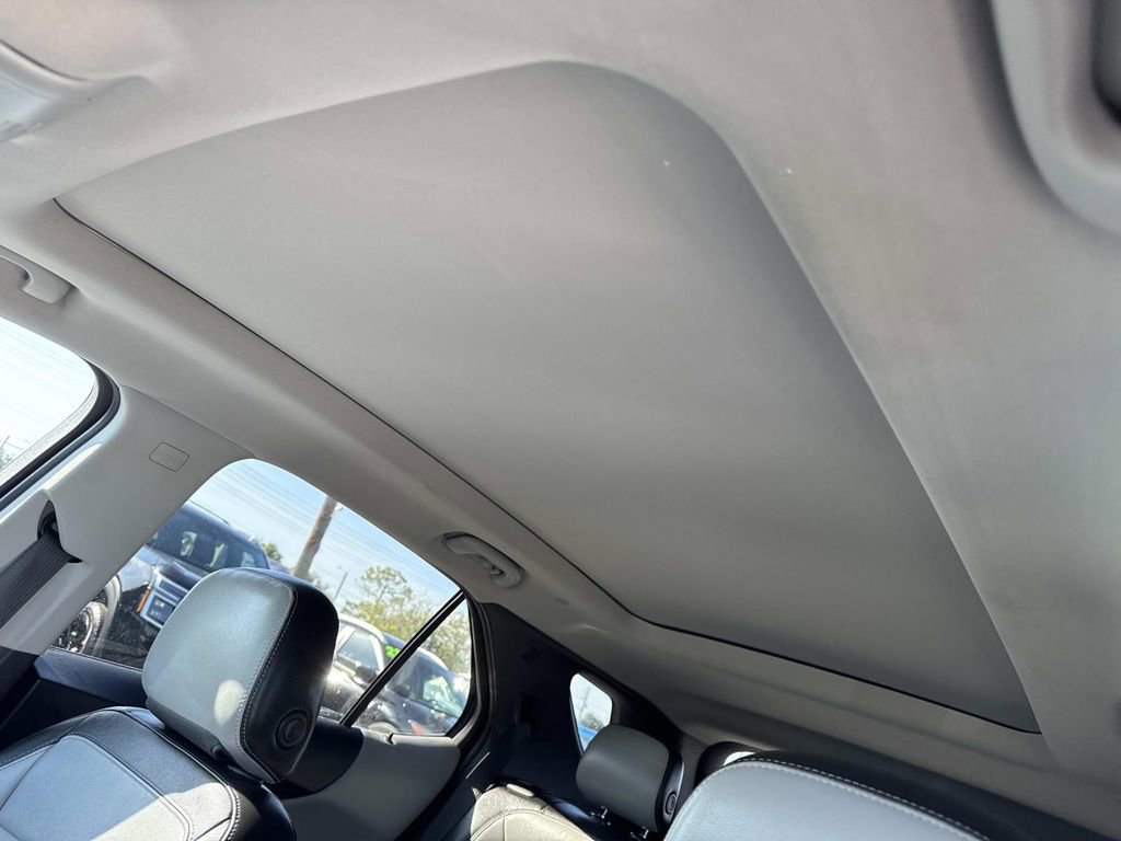 Used 2018 Chevrolet Equinox Premier image 37