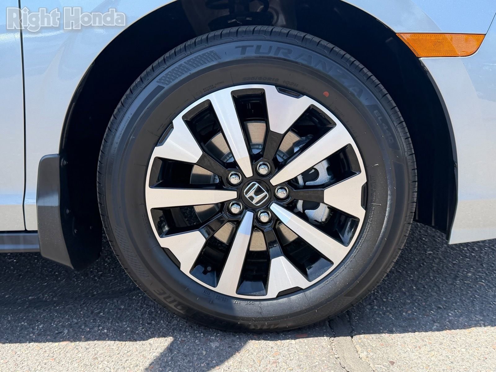 Used 2026 Honda Odyssey EX-L image 11