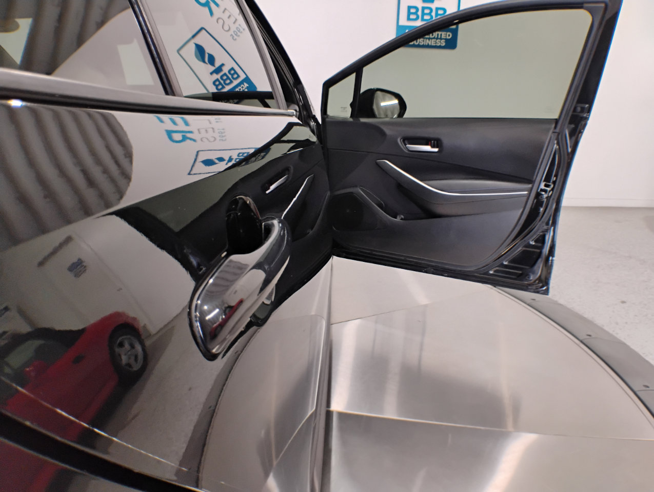 Used 2020 Toyota Corolla SE image 49