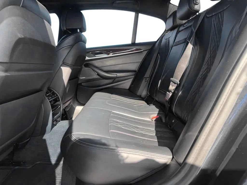 Used 2019 BMW 530i xDrive w/ Luxury Seating Package AWD/4WD image 18