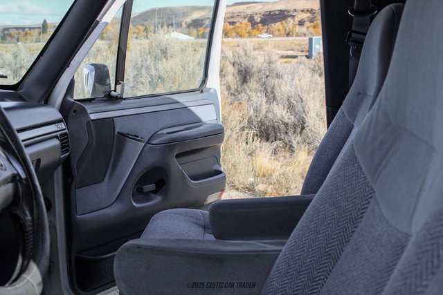 Used 1993 Ford Bronco XLT image 22