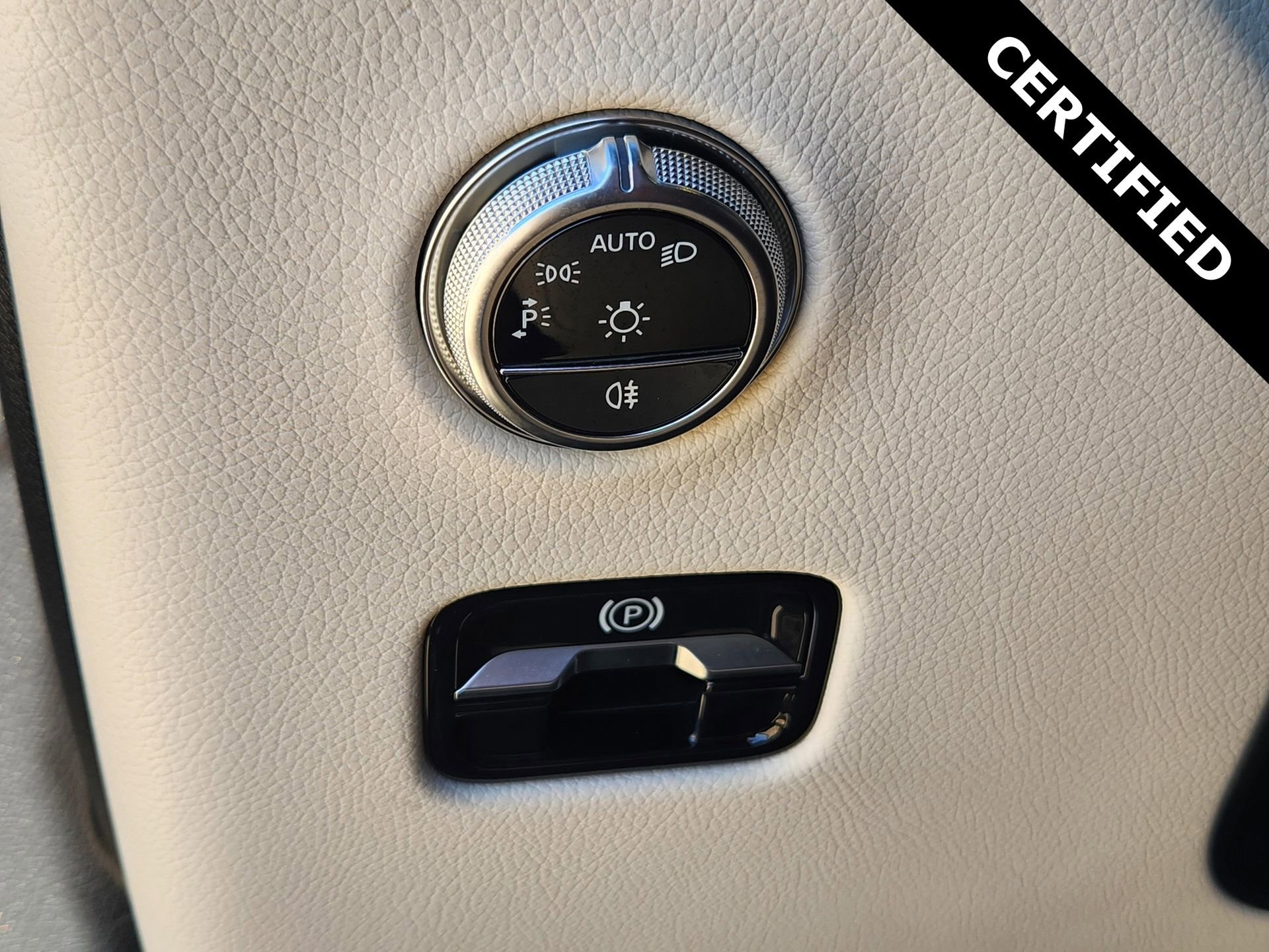 Certified 2023 Mercedes-Benz GLC 300 image 20