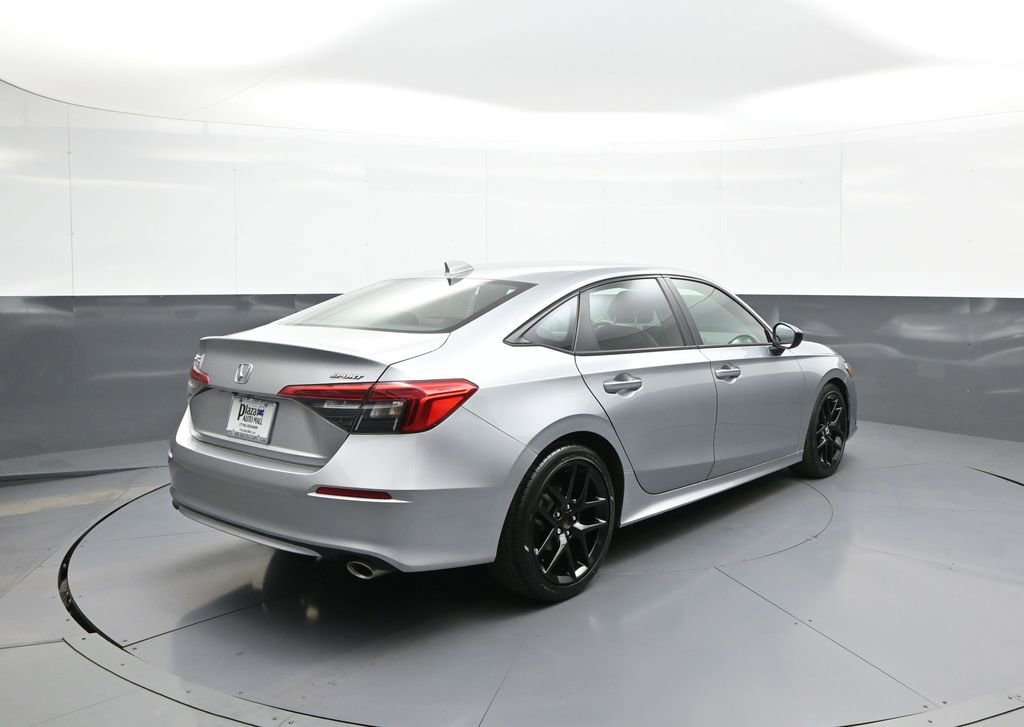 Used 2023 Honda Civic Sport image 6