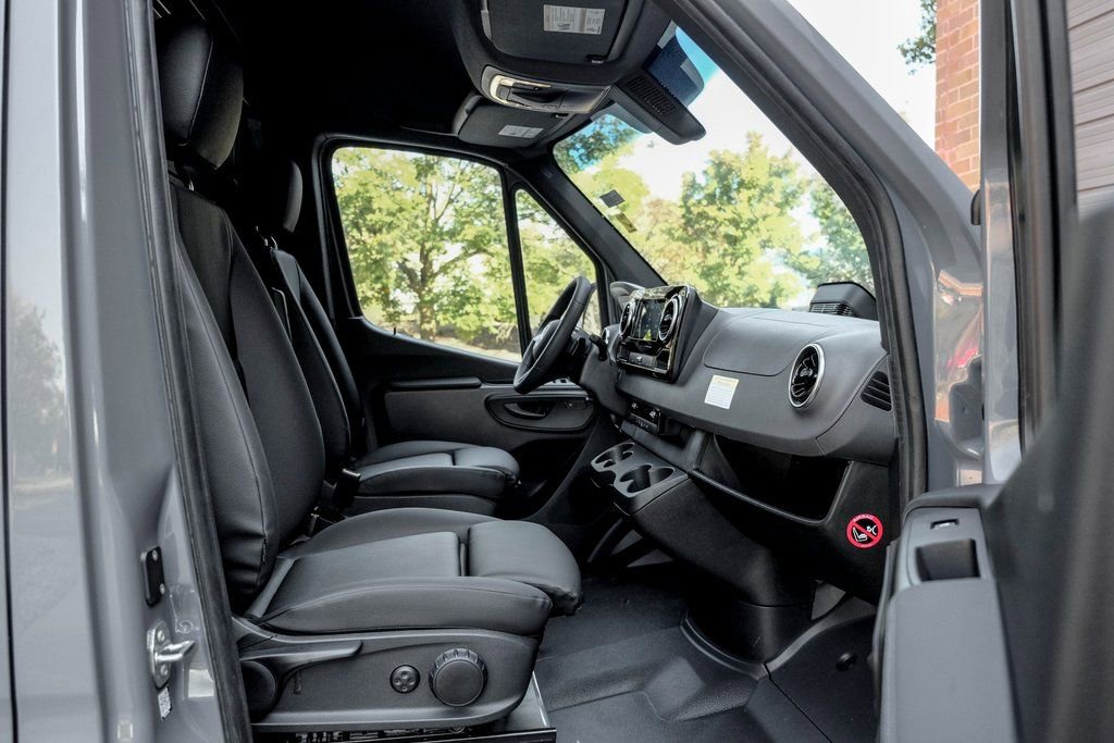 New 2026 Mercedes-Benz Sprinter 2500 image 17