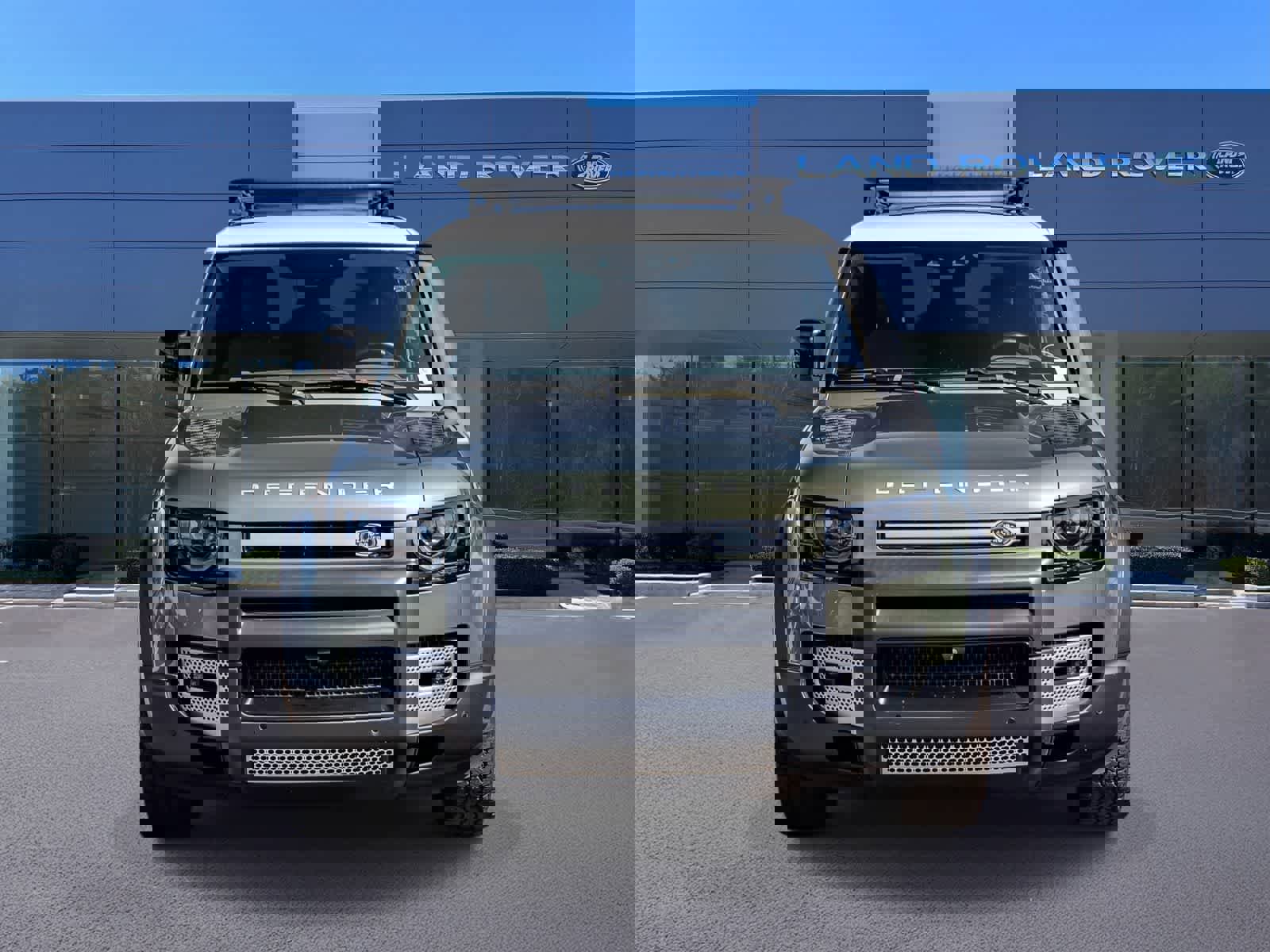 Used 2022 Land Rover Defender 110 SE AWD/4WD image 2