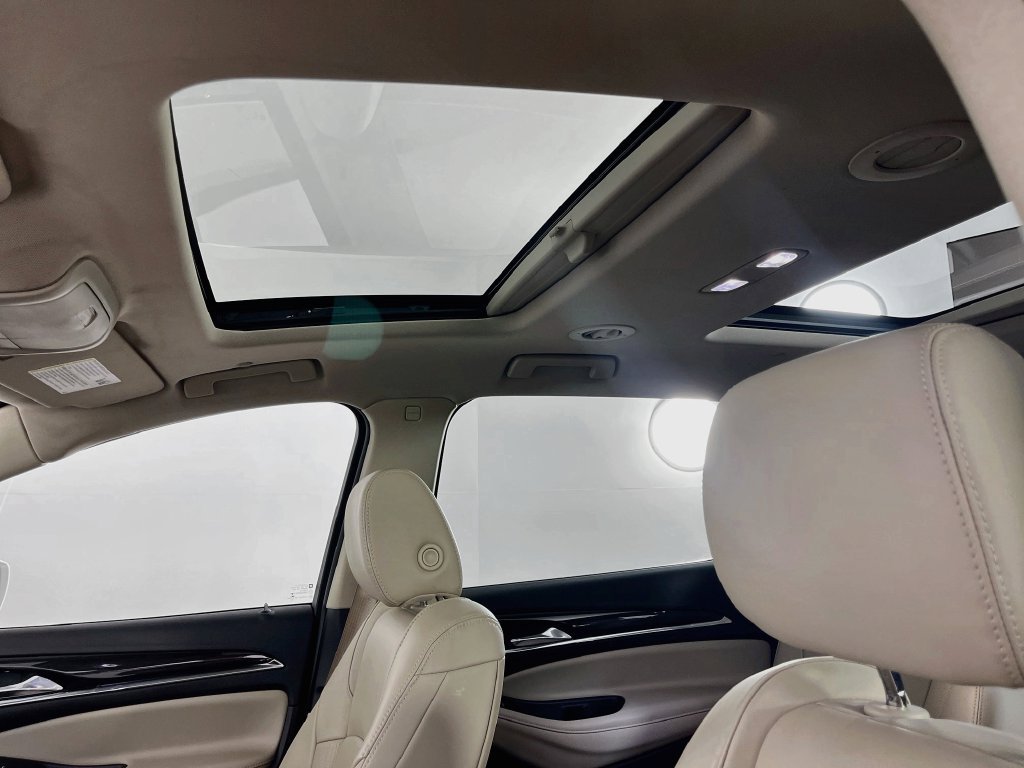 Used 2020 Buick Enclave Essence w/ Sound and Sites Package FWD image 28