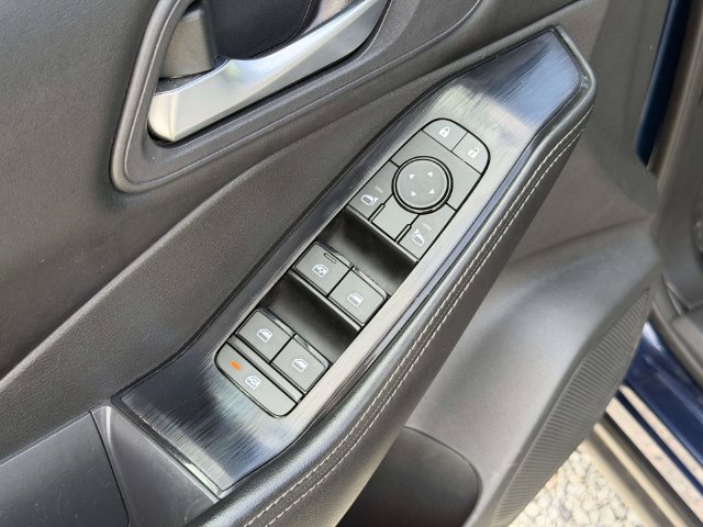 Used 2024 Nissan Rogue SV AWD/4WD image 18