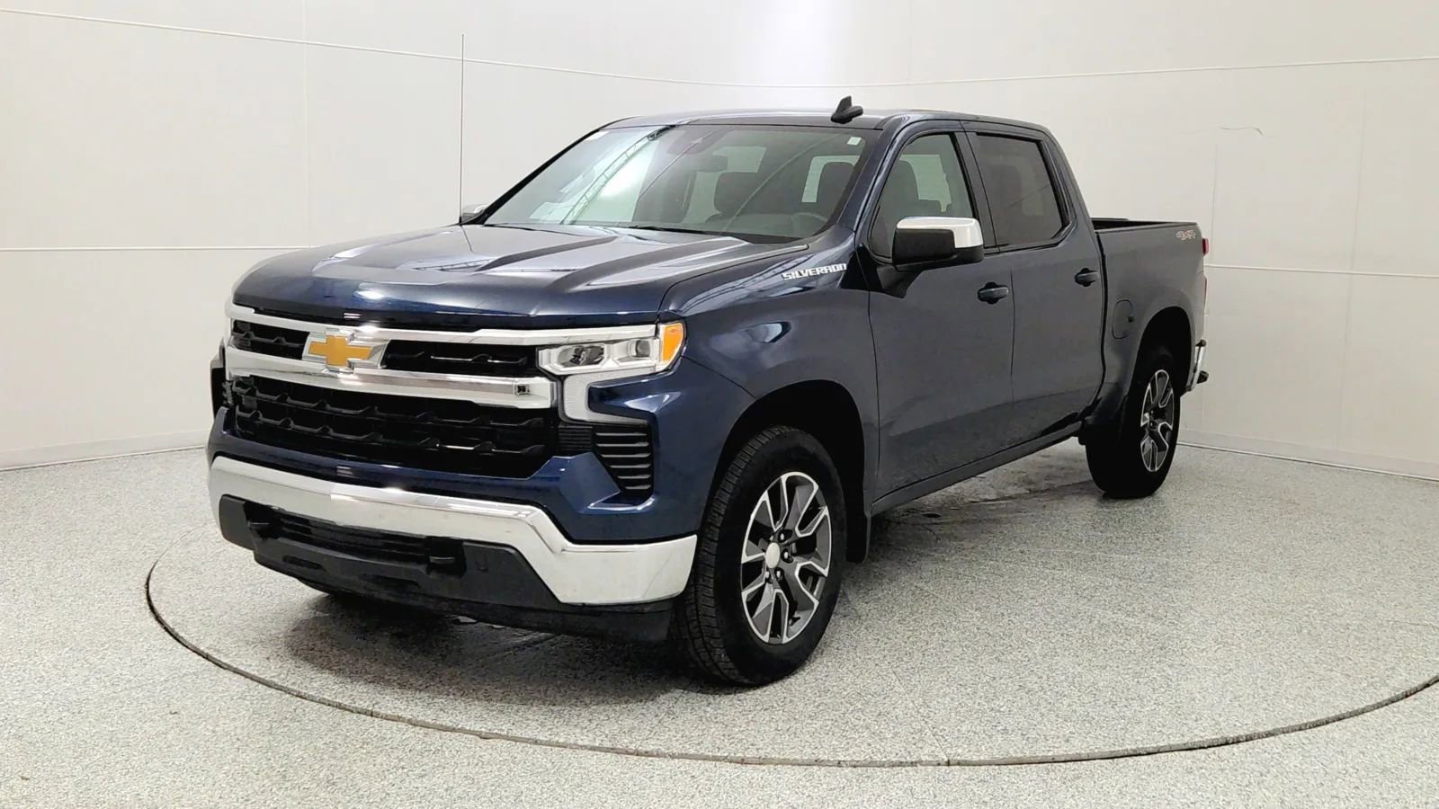 Used 2022 Chevrolet Silverado 1500 LT image 3