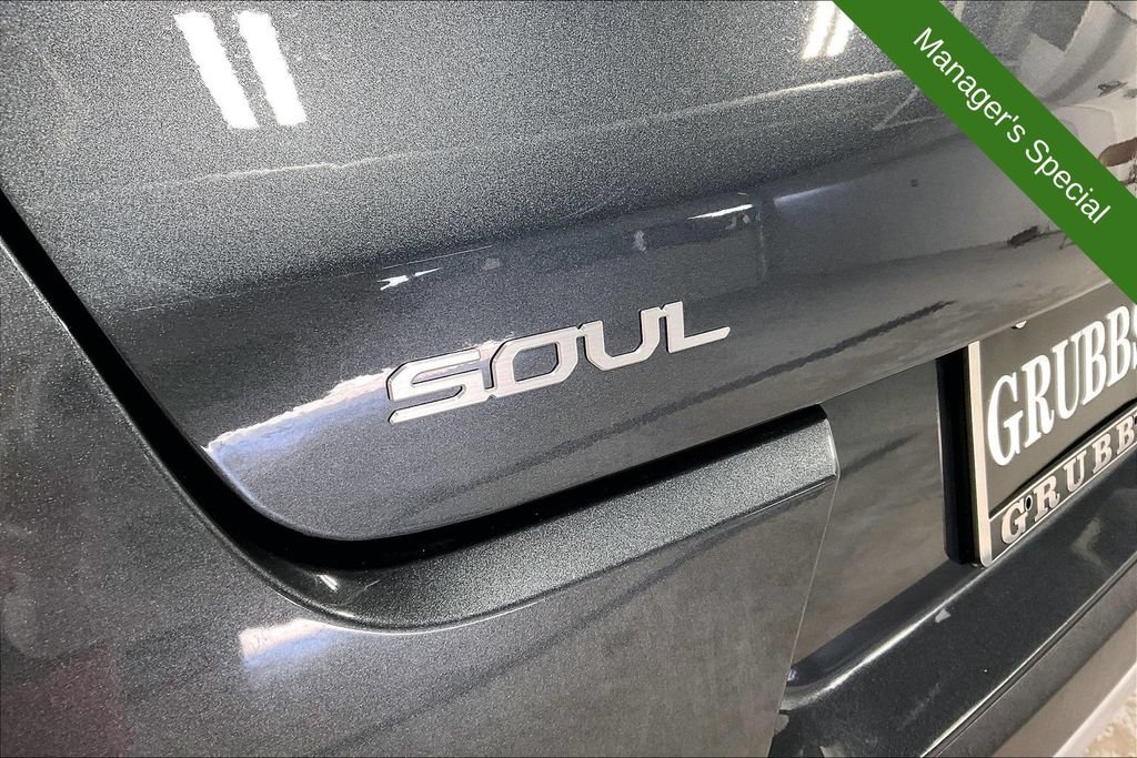 Used 2025 Kia Soul LX w/ LX Technology Package FWD image 38