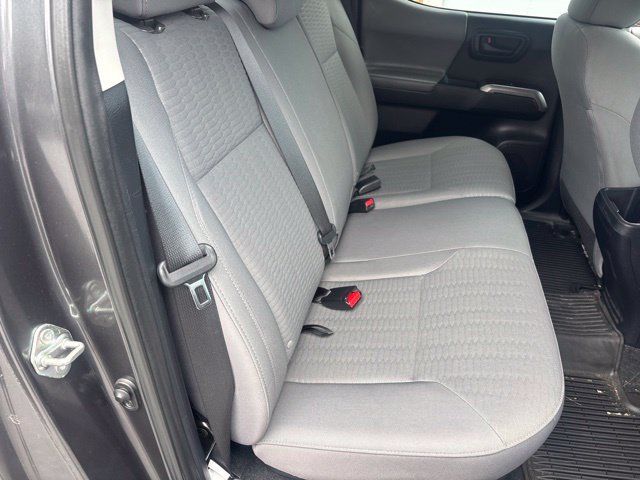 Used 2019 Toyota Tacoma SR5 AWD/4WD image 9