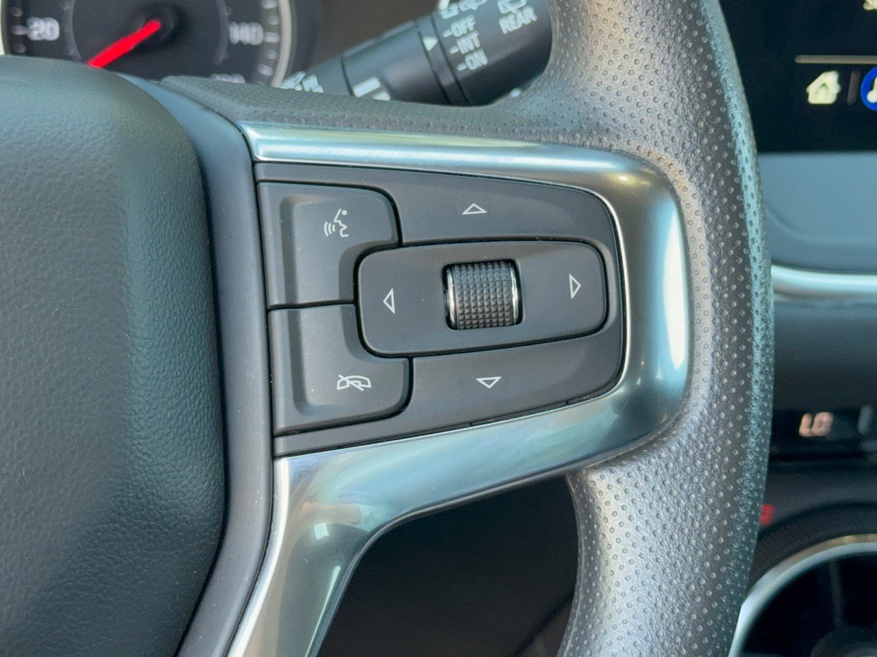 Used 2024 Chevrolet Blazer LT w/ Convenience Package FWD image 19