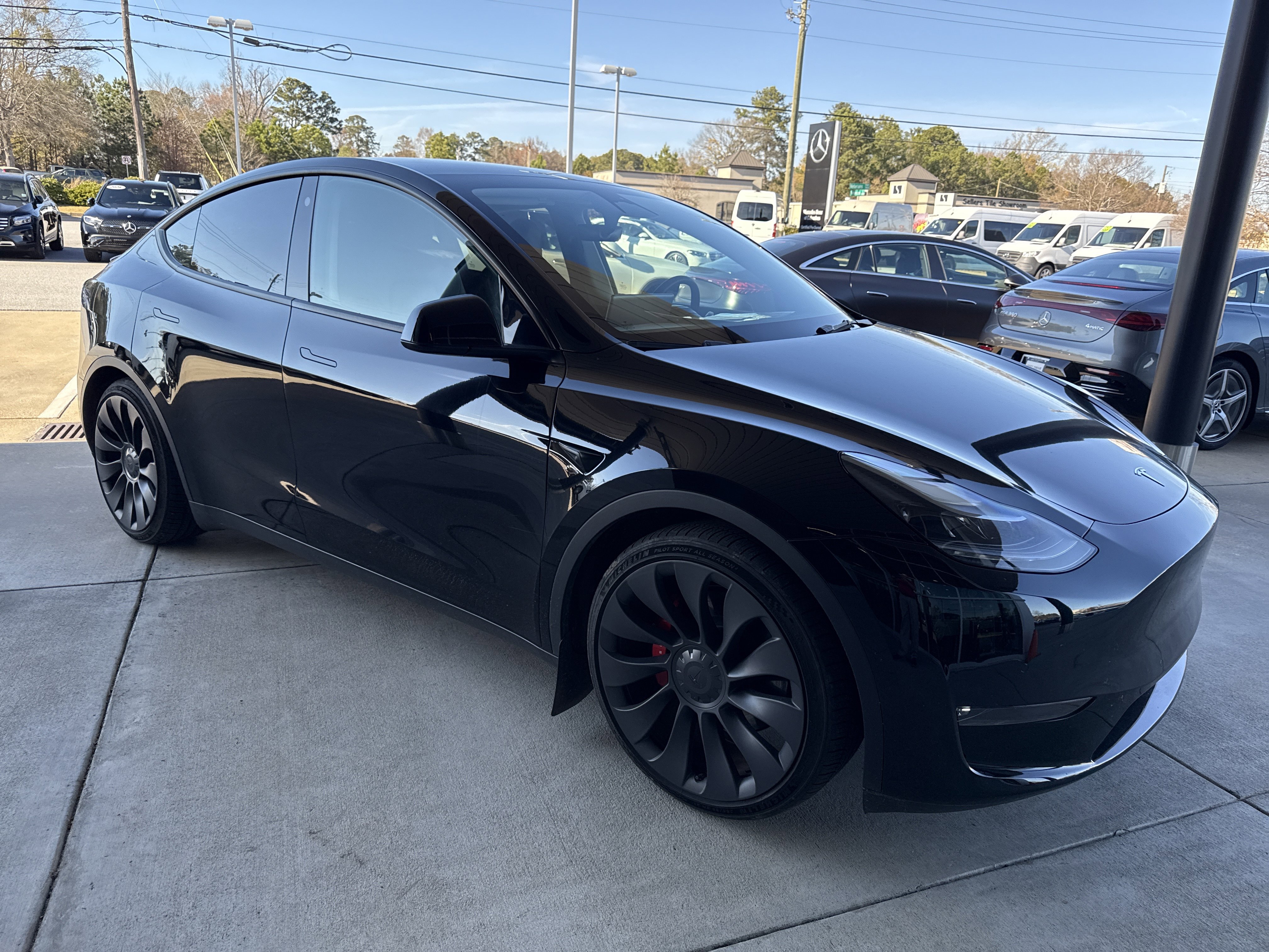 Used 2022 Tesla Model Y Performance image 5