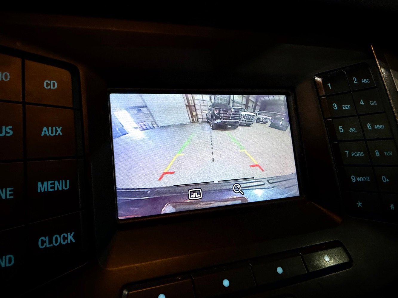 Used 2015 Ford Expedition XLT w/ Equipment Group 201A RWD image 31