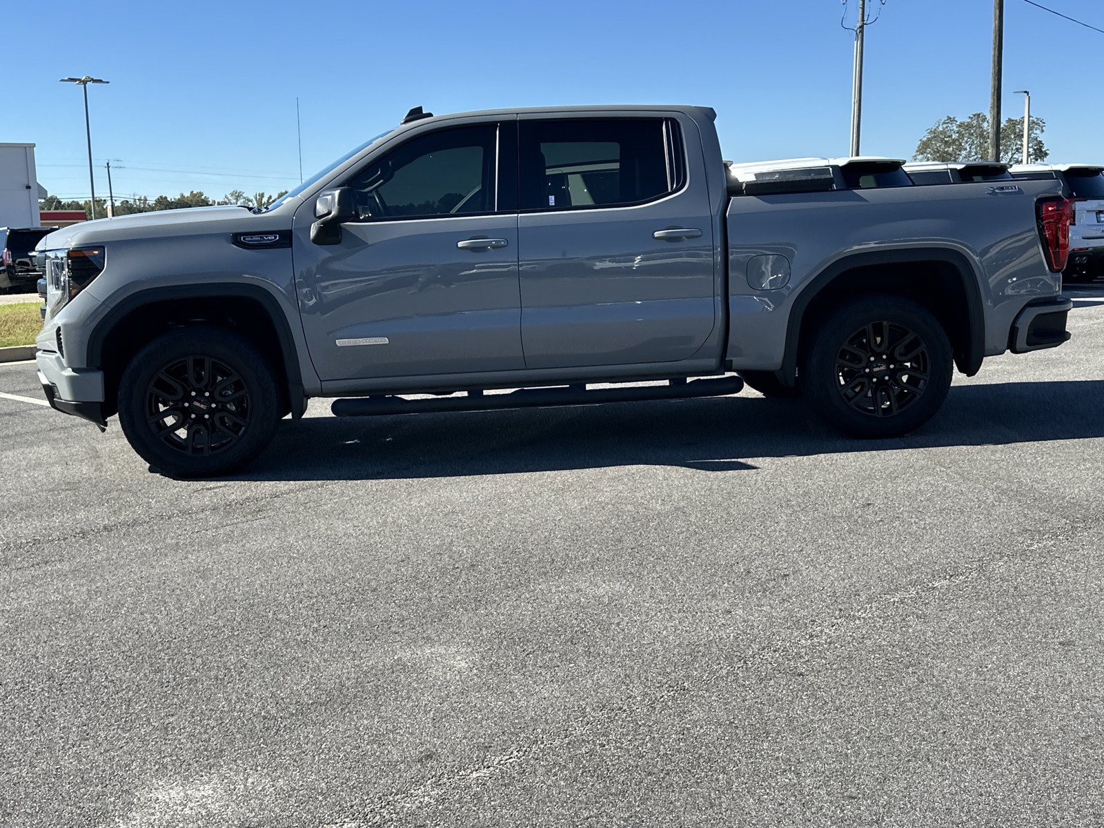 Used 2024 GMC Sierra 1500 Elevation AWD/4WD image 9