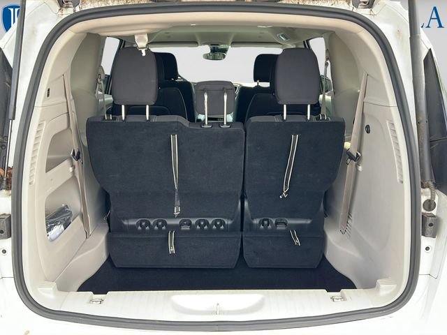 Used 2024 Chrysler Voyager LX FWD image 19
