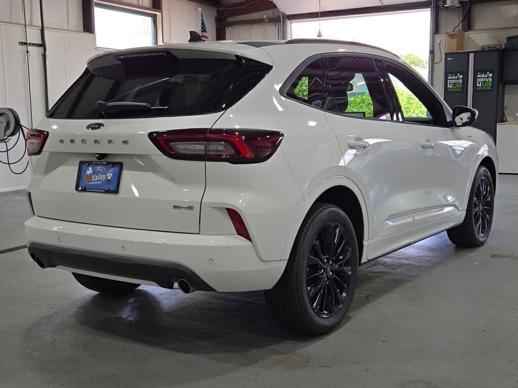 Certified 2023 Ford Escape ST-Line Elite image 15