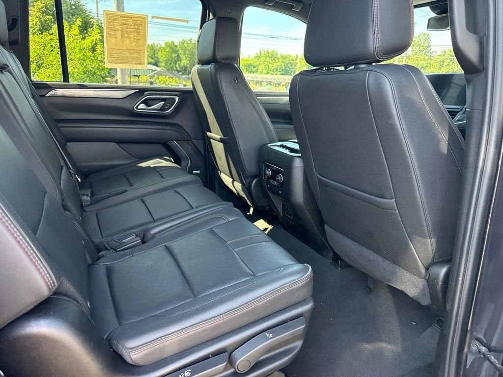Used 2024 Chevrolet Suburban RST RWD image 51