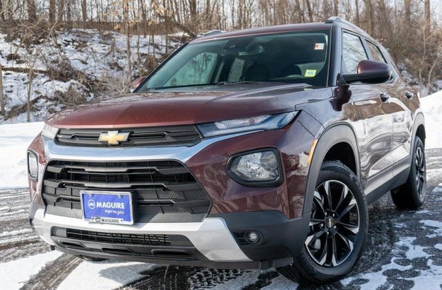 Used 2023 Chevrolet TrailBlazer LT w/ Convenience Package AWD/4WD image 1