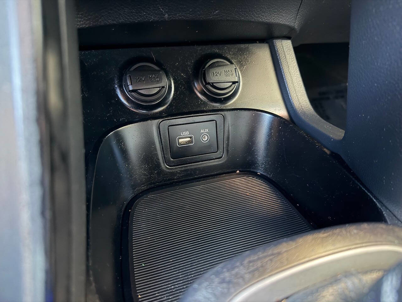 Used 2017 Hyundai Santa Fe Sport FWD image 29