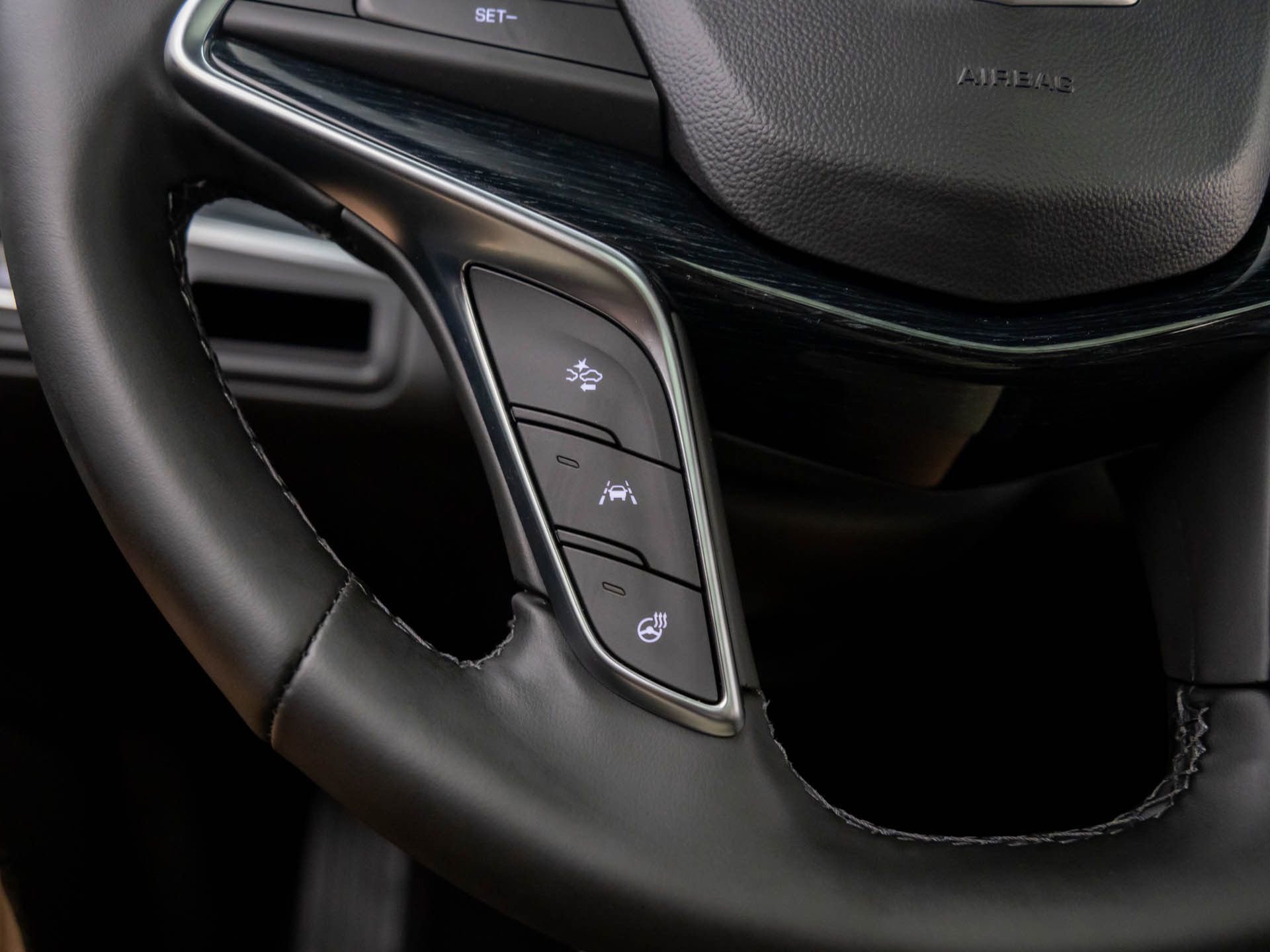 New 2025 Cadillac XT5 Premium Luxury image 30