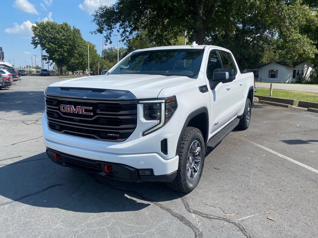Used 2024 GMC Sierra 1500 AT4 w/ Technology Package AWD/4WD image 3
