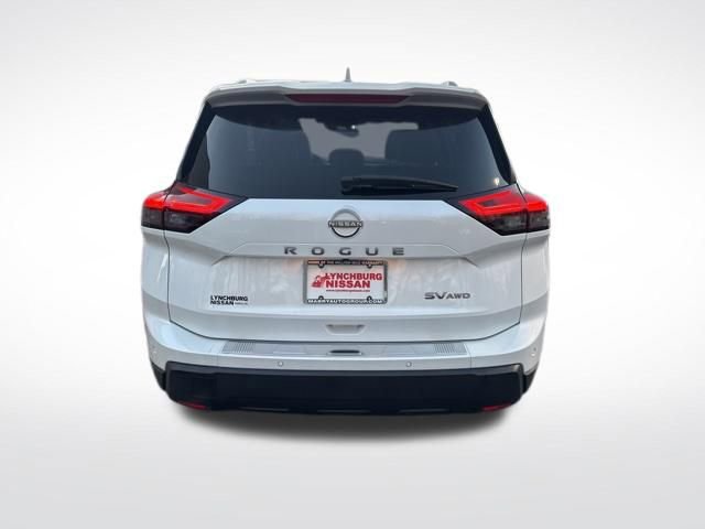 Used 2024 Nissan Rogue SV w/ SV Premium Package image 4