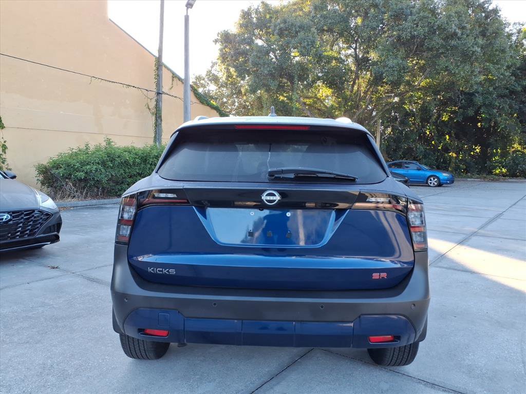 Used 2025 Nissan Kicks SR image 7