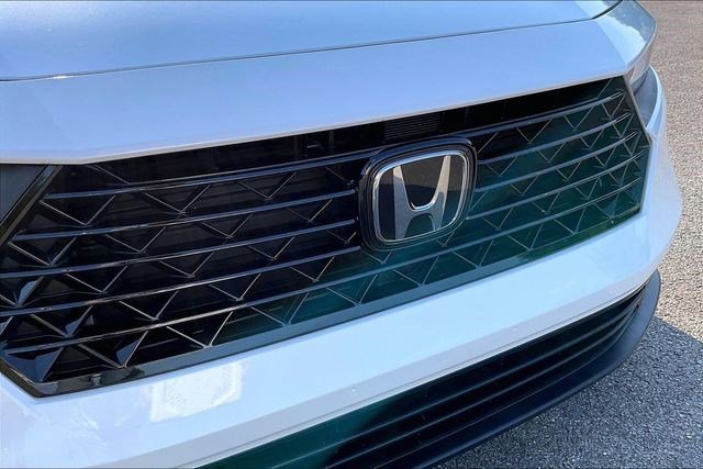 Certified 2023 Honda Accord EX image 27