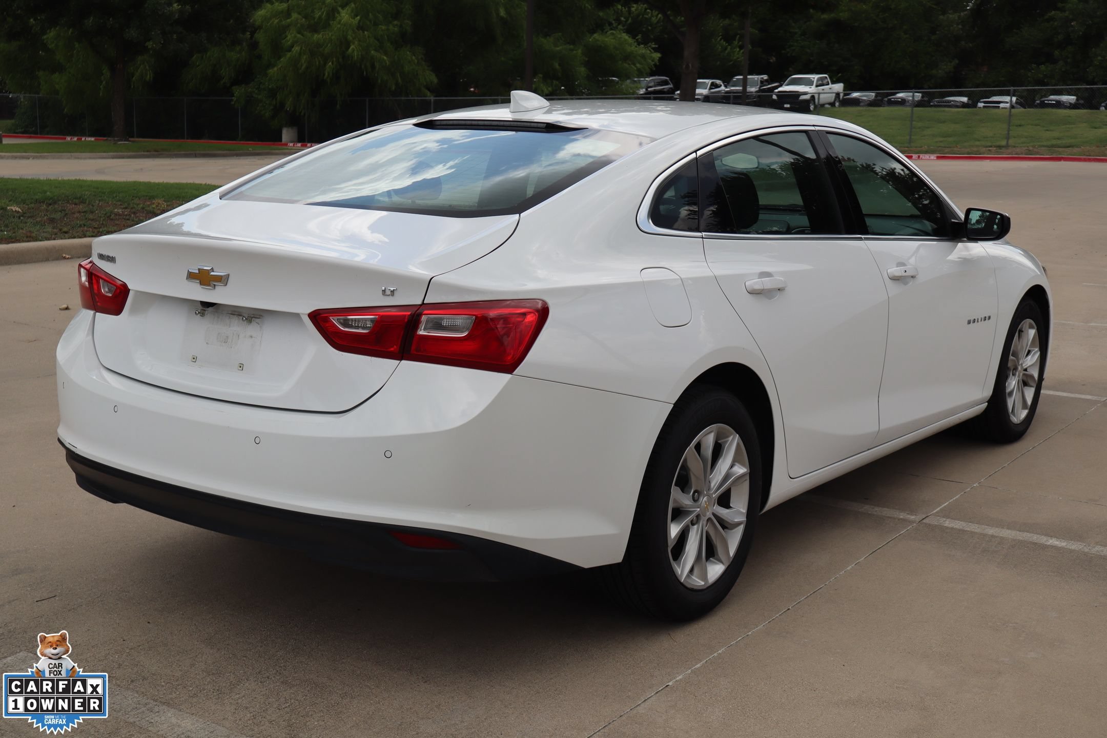 Used 2024 Chevrolet Malibu LT FWD image 3