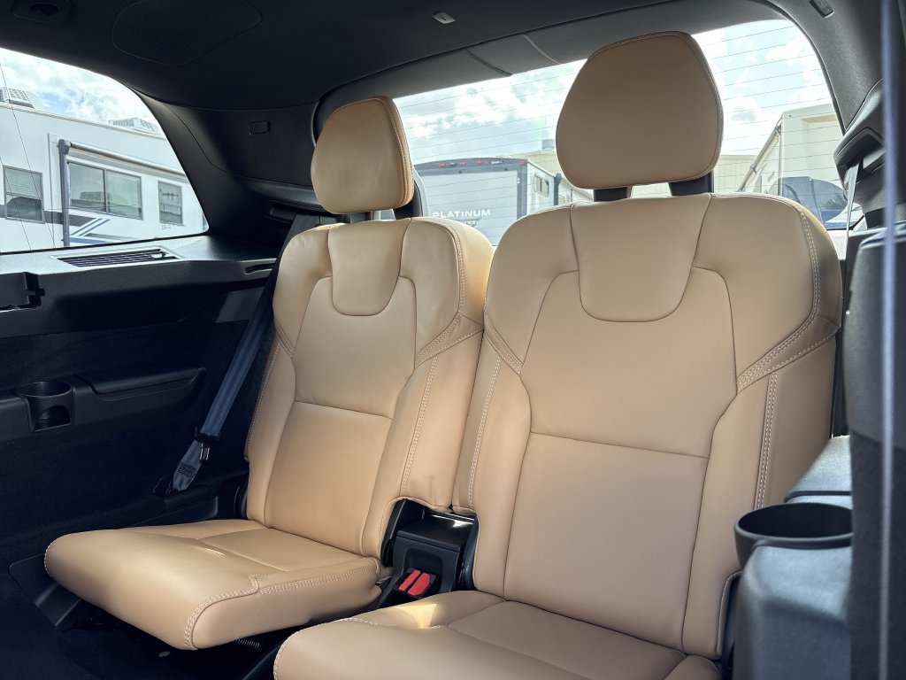 Used 2024 Volvo XC90 B6 Ultimate AWD/4WD image 27