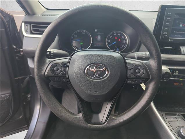 Used 2022 Toyota RAV4 LE AWD/4WD image 11