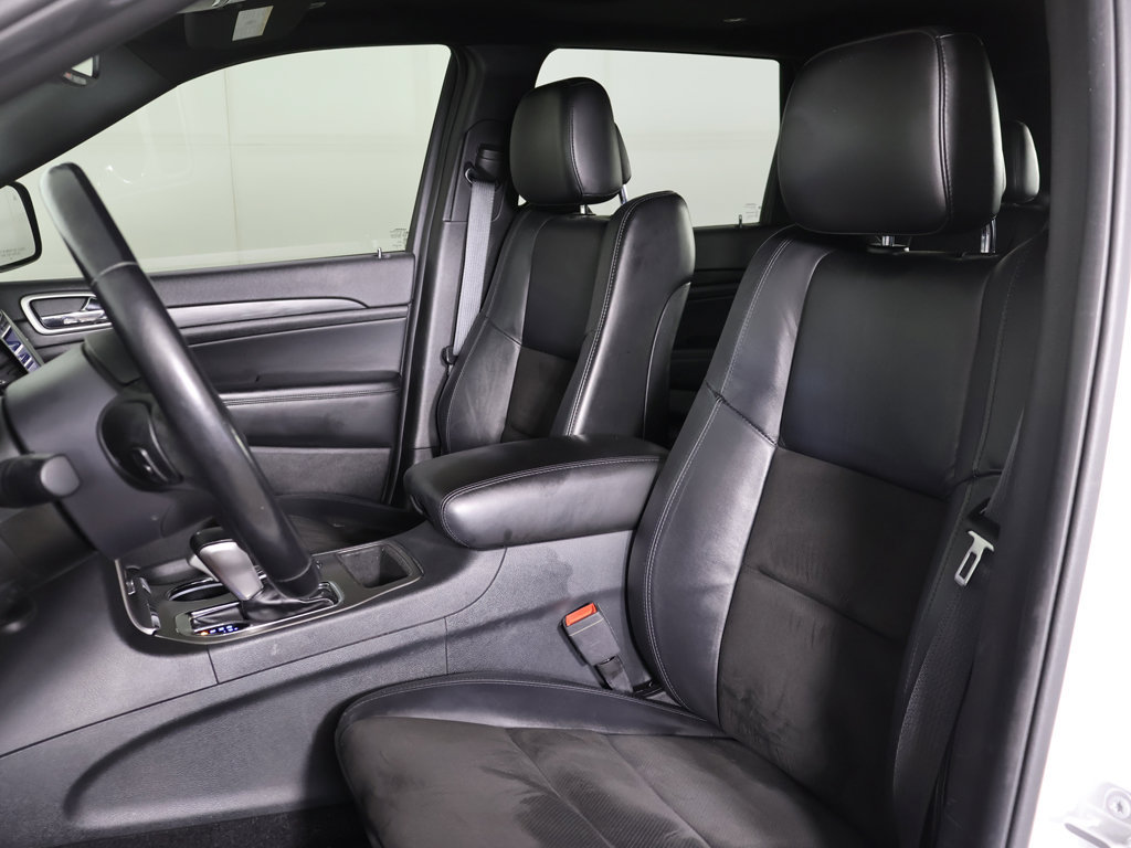 Used 2020 Jeep Grand Cherokee Altitude AWD/4WD image 27