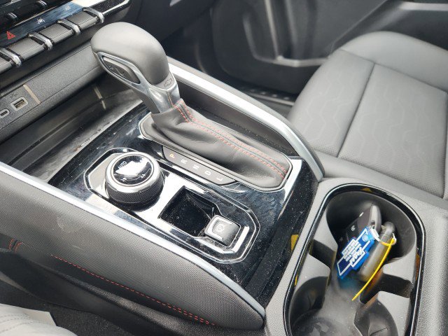 Used 2025 Chevrolet Colorado Z71 w/ Technology Package image 43