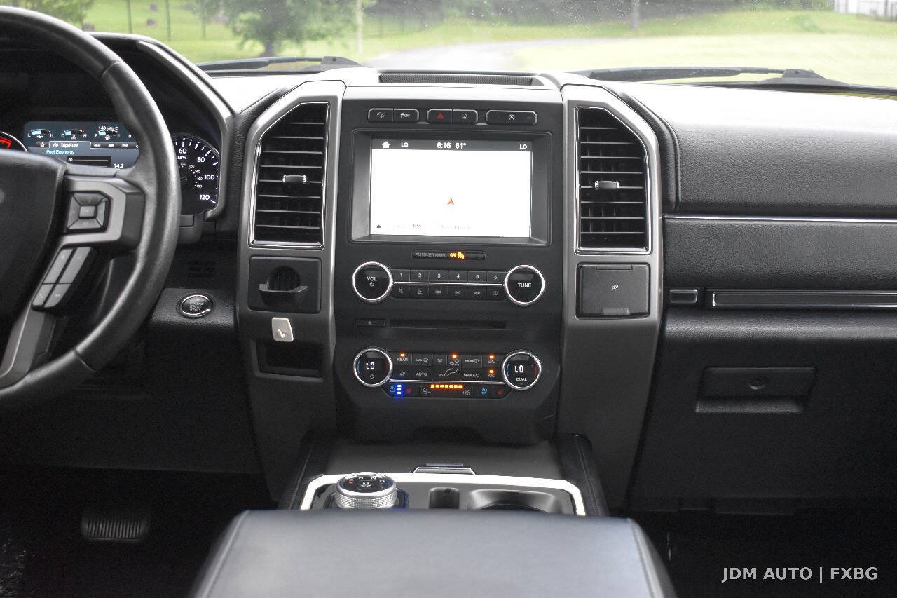 Used 2018 Ford Expedition Max XLT w/ Equipment Group 202A AWD/4WD image 24