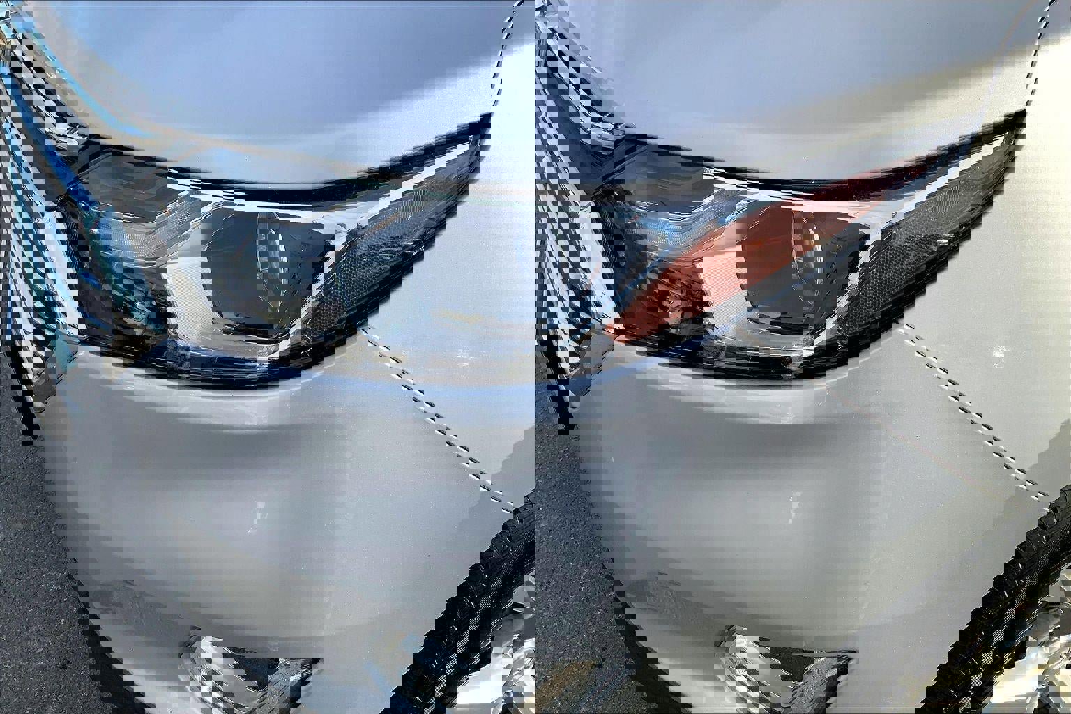 Used 2018 Chevrolet Equinox Premier image 24