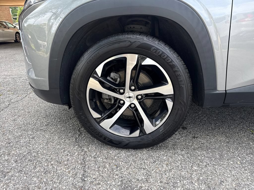 Used 2024 Chevrolet Trax RS w/ Driver Confidence Package FWD image 5