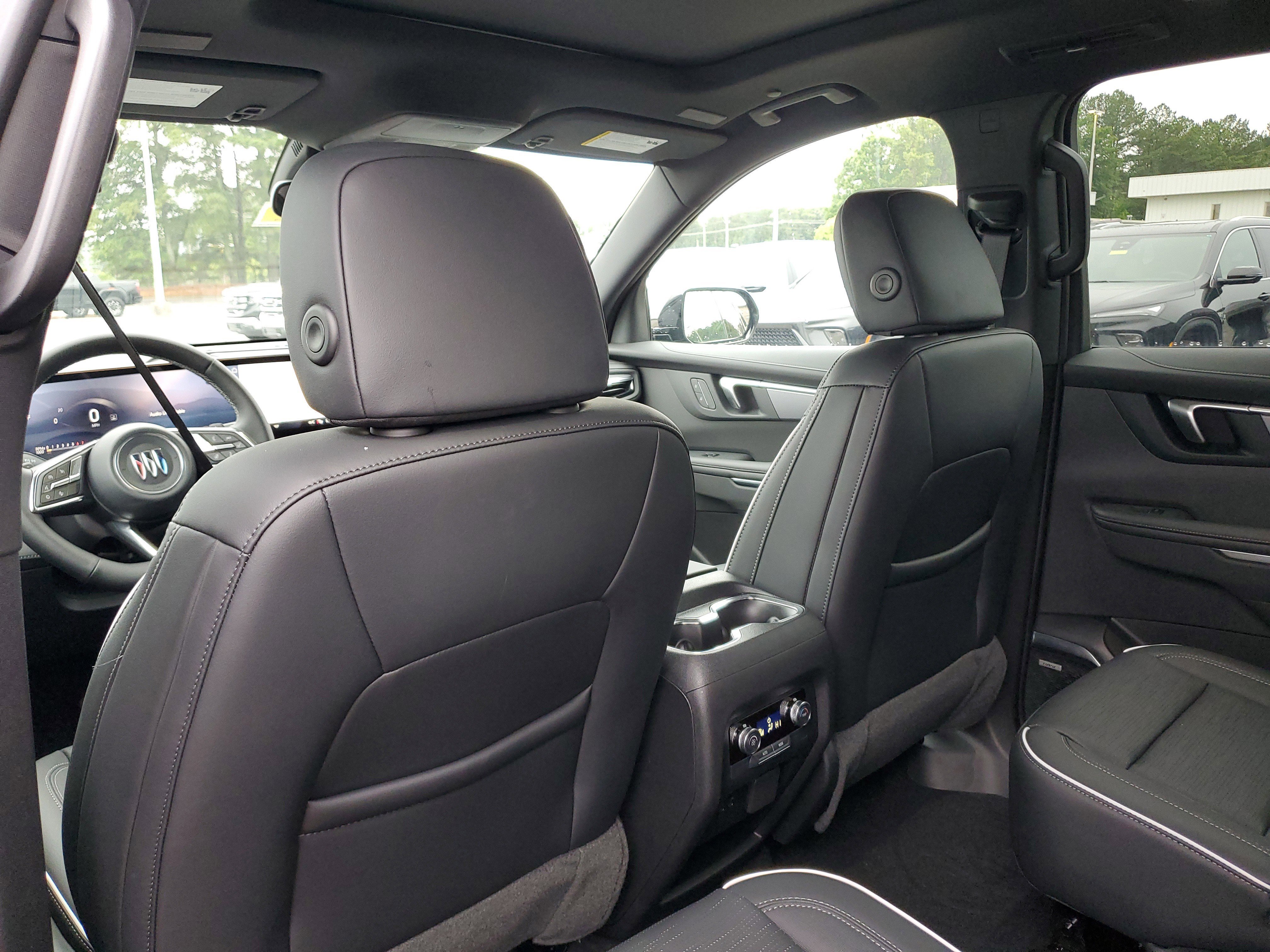 New 2025 Buick Enclave Sport Touring w/ Power Package image 10