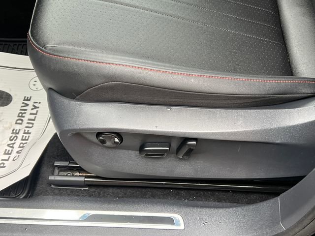 Used 2024 Volkswagen Tiguan Wolfsburg Edition image 26