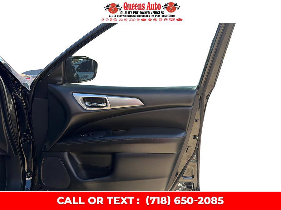 Used 2018 Nissan Pathfinder SL w/ Midnight Edition Package image 26