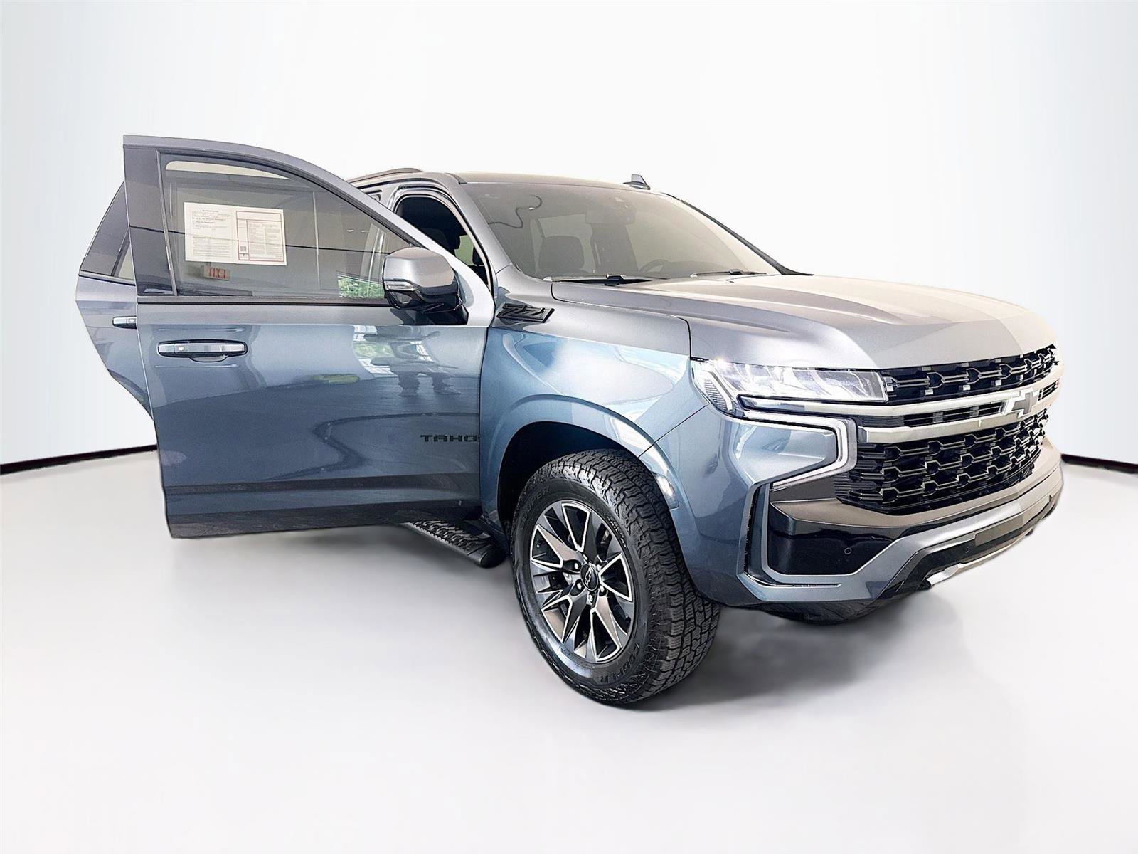 Used 2021 Chevrolet Tahoe Z71 w/ Luxury Package AWD/4WD image 42