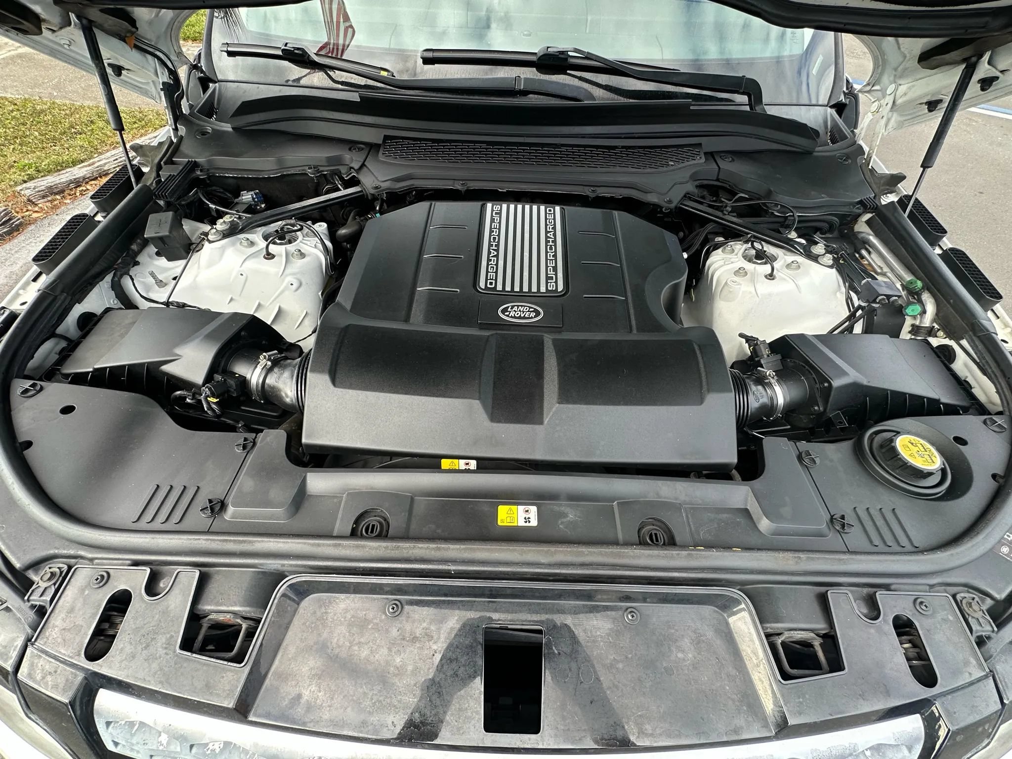 Used 2015 Land Rover Range Rover Sport AWD/4WD image 43