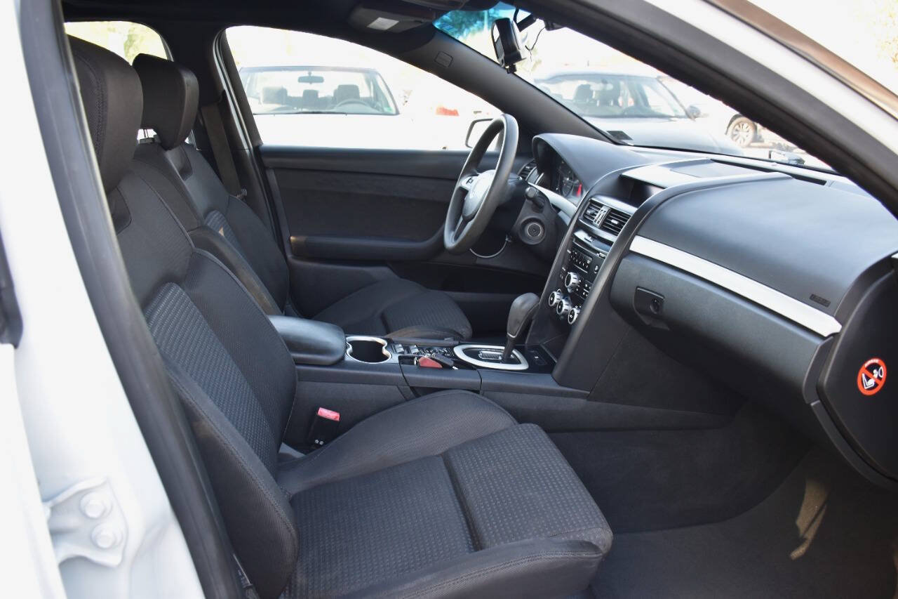 Used 2008 Pontiac G8 RWD image 14