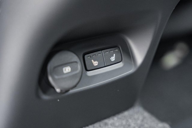 New 2026 Volvo XC40 B5 Ultra w/ Protection Package Premier image 33