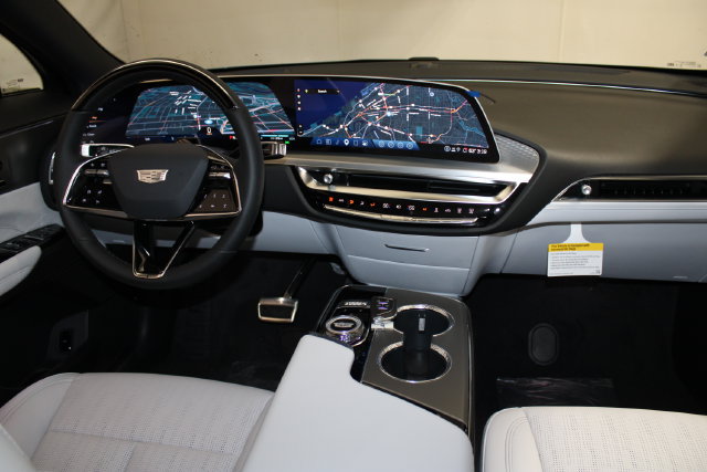 New 2027 Cadillac Lyriq Luxury AWD/4WD image 10