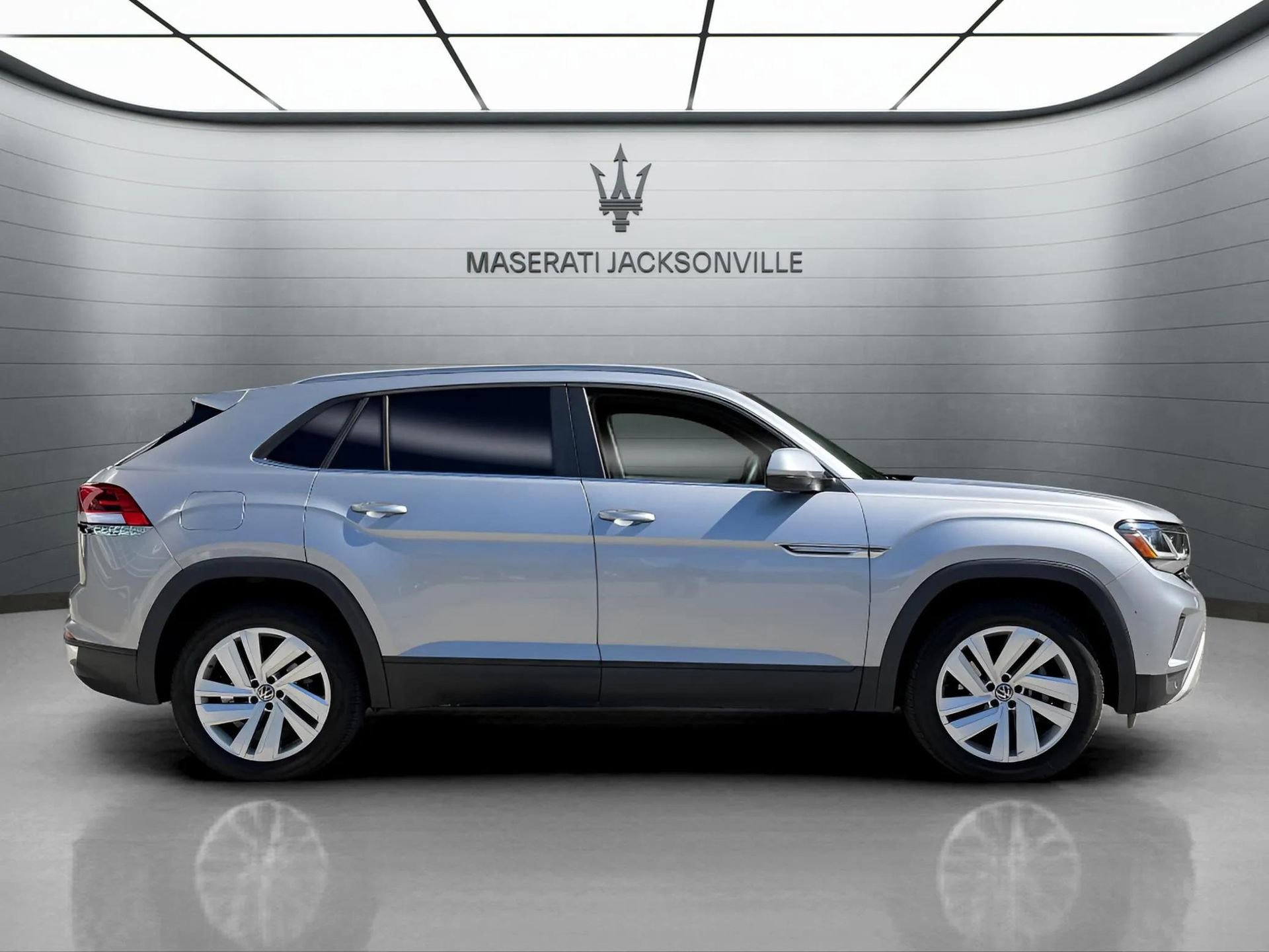 Used 2021 Volkswagen Atlas Cross Sport SE image 5