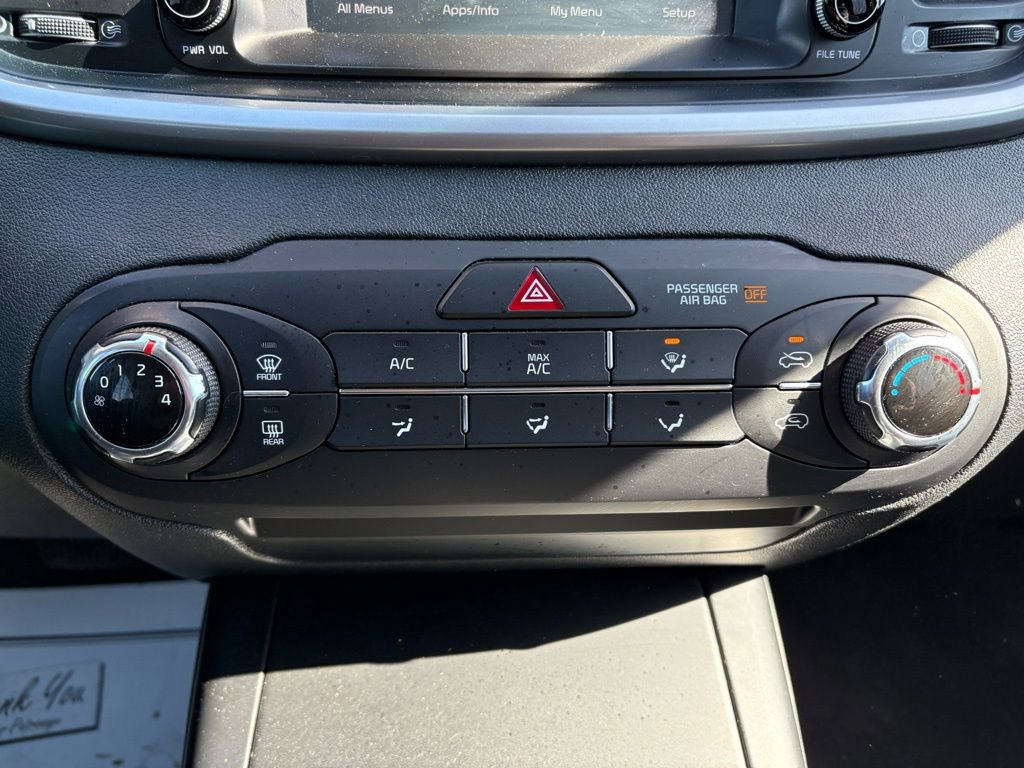 Used 2019 Kia Sorento L FWD image 28