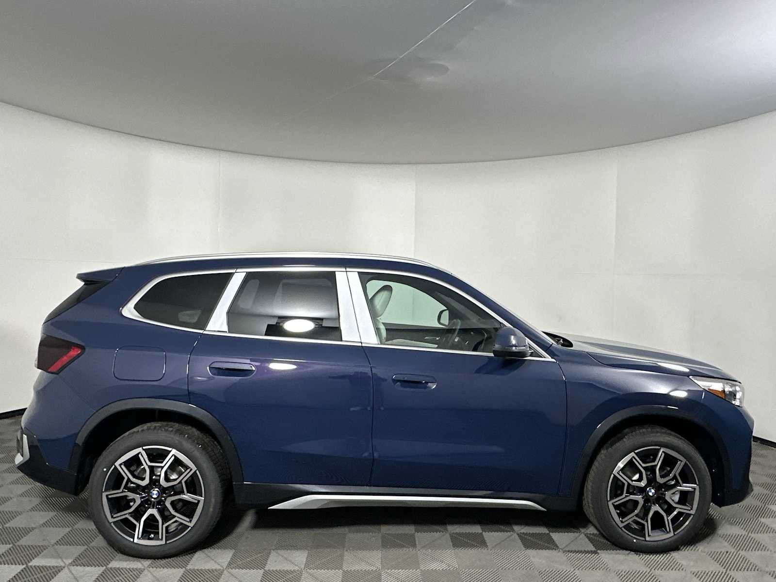 New 2026 BMW X1 xDrive28i w/ Convenience Package image 8
