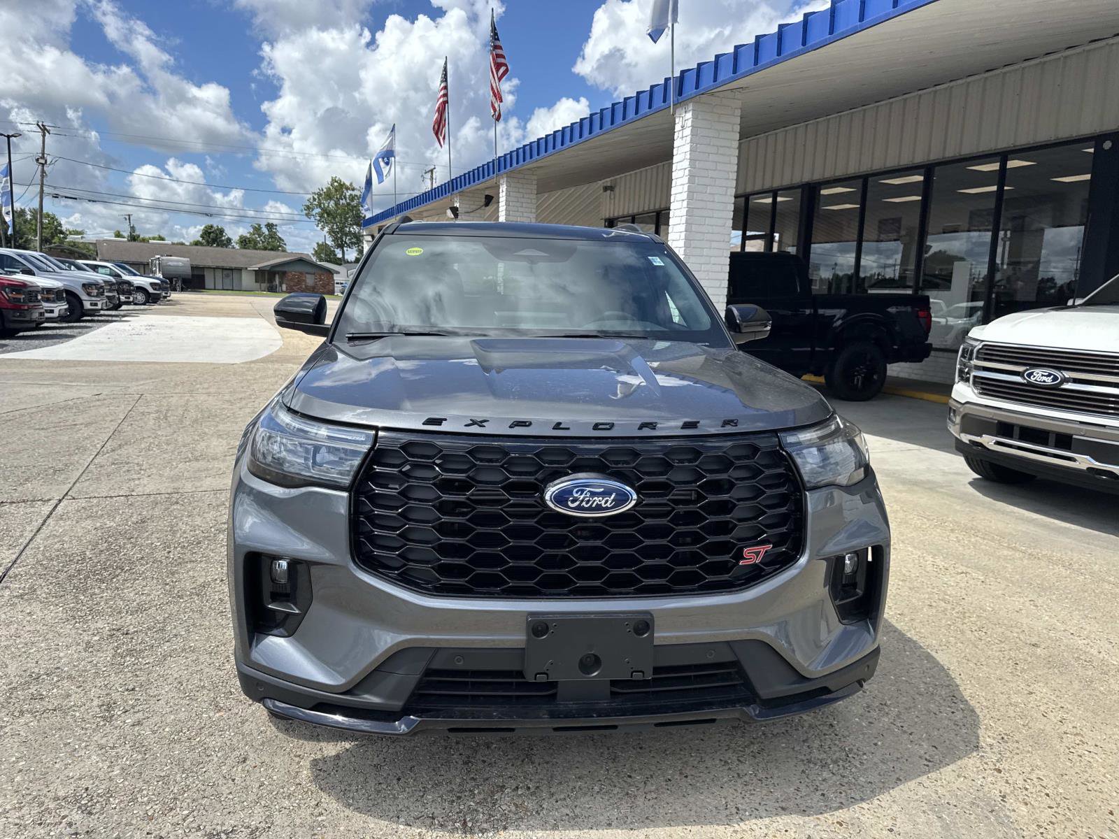 New 2025 Ford Explorer ST w/ Sun And Sound Package image 9