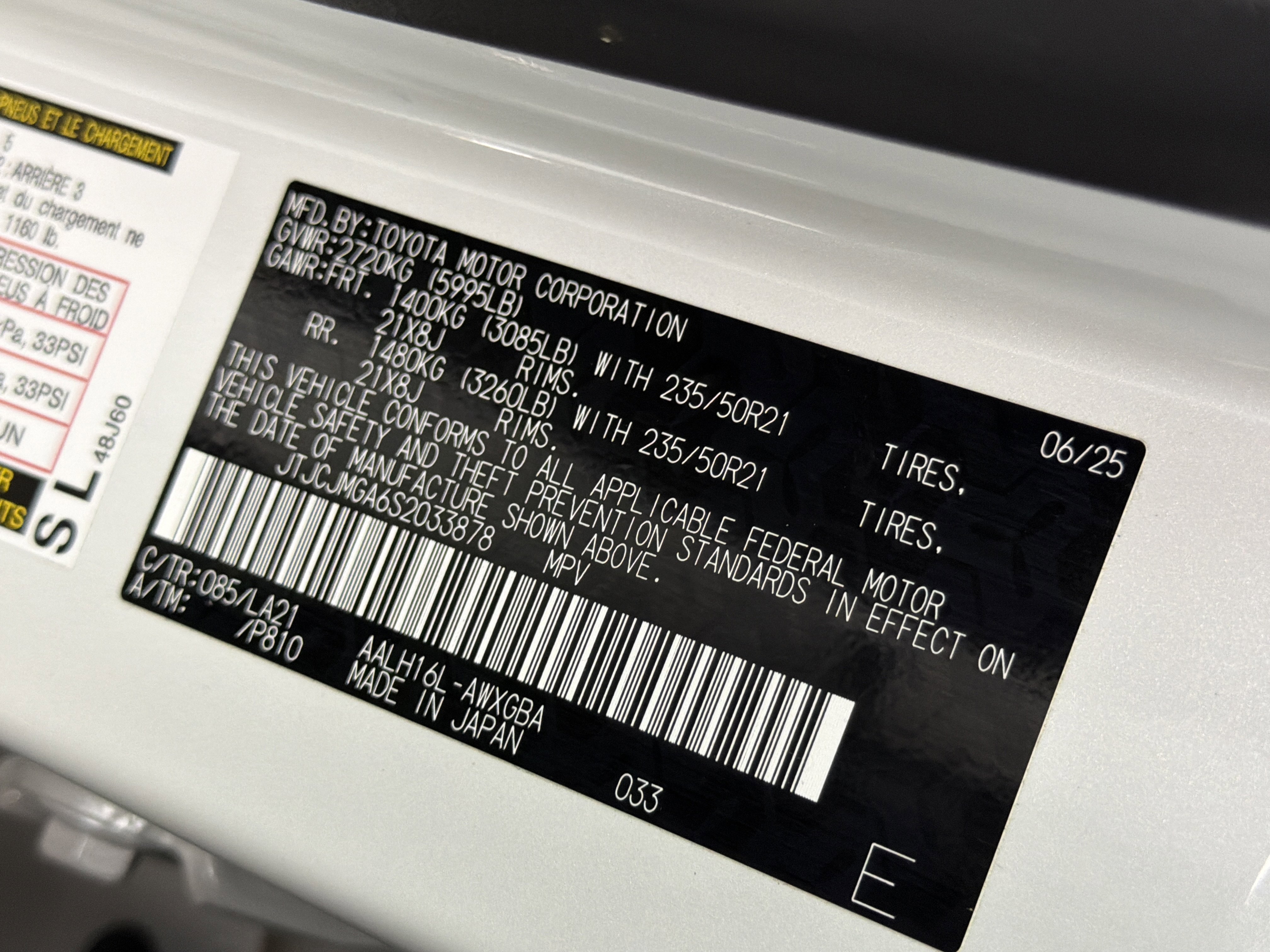 Used 2025 Lexus RX 450h AWD w/ Luxury Package image 33