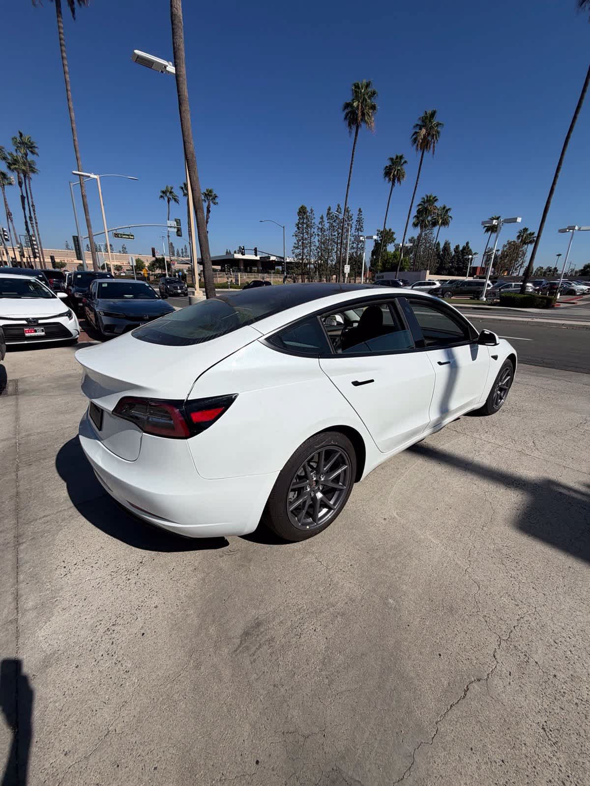 Used 2023 Tesla Model 3 Standard Range RWD image 5